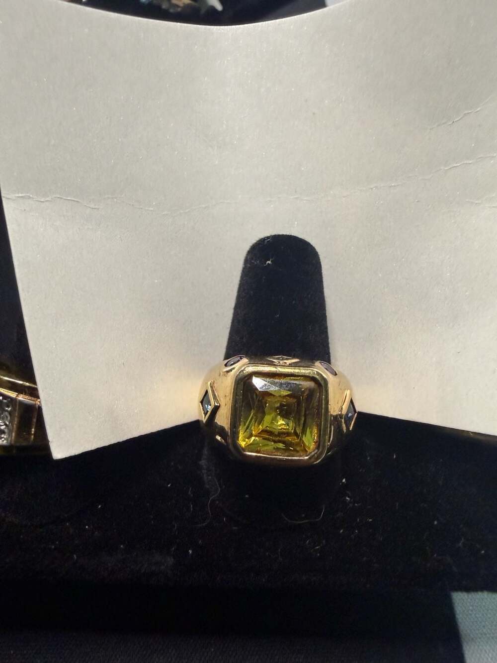 925 14k Gold Plated
Lemon Quartz, Amethyst and Blue Topaz Ring size 7